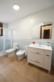Villa La Noria, 15 Pers, Pool, view of the ocean and the Andalusian mountains - Image 5