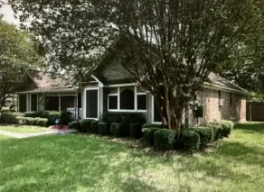 Country Living Home - Image 3