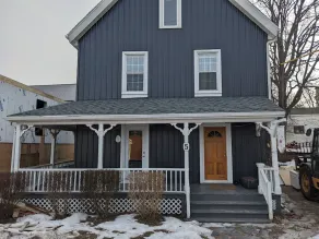 Flamingo Suite (Downtown Wolfville) - Image 5