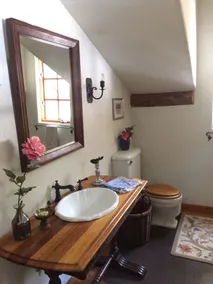 Style européen maison sur la rivière avec des sources chaudes naturelles - Image 5