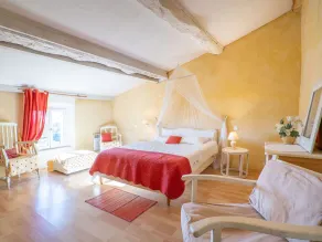 Stunning private villa for 6 guests with WIFI, pool, TV, patio and pets allowed - Image 3