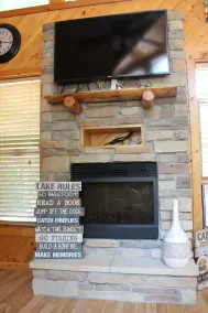 \"Shore Thing\", Cozy Lake Cumberland Cabin - Hot Tub, Fire Pit, Minutes from Lake - Image 2