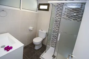 MEDITERRANEA Hus med privat pool 20m fra stranden - Image 4