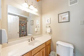 Cozy Dog Friendly Blue Home Near Lake w/ Huge Yard - Image 5