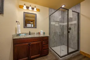 Serenity Peak -Lux Chalet, Indoor Saltwater Pool, Sauna, Theater and Game Loft - Image 4