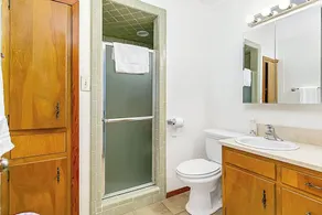 Sleeps 15 - Huge Yard - Lakefront - Perfect House for Large Groups - Image 5
