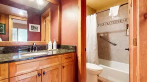 Discovery 4 108 Great Complex Amenities, Close to Canyon Lodge by RedAwning - Image 4
