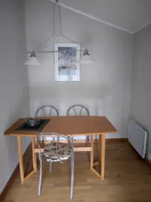 Quiet 1st floor apartment with balcony and patio, 18 km from the sea - Image 4