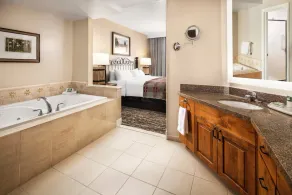 Spacious 2 Bedroom in Vail - Family Friendly Resort On The Slopes! - Image 5