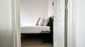 Thompson Apartments by Switchback Stays - Image 3