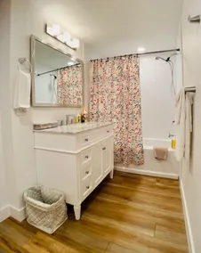 Very clean, modern, and well-appointed daylight basement apartment. - Image 2