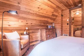 Wee Cottage- Unparalleled Charm, Tiny House, Enchanting Setting, Hot Tub - Image 5