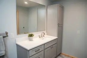 Modern, Secluded separate entrance getaway in Roxborough - Image 3