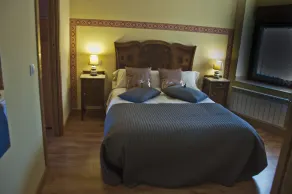 REBOUNDHUSET. TXARA Studio: 135 badeværelse og stue-køkken-spisestue. - Image 4