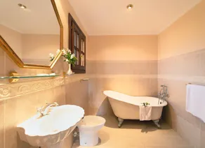 Oliveres - Six Bedroom Villa, Sleeps 12 - Image 2