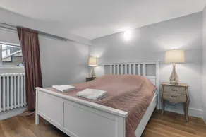 Cozy Downtown Keflavík Apartment - 5min to airport - Image 5
