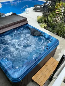 Luxury 7000 sq ft Lakefront Home with Hot Tub, Sauna, and Pool - Image 5