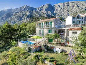 Großzügiges Ferienhaus in Tucepi, privater Pool,Terrasse, Meerblick,,Grill,WiFi - Image 3