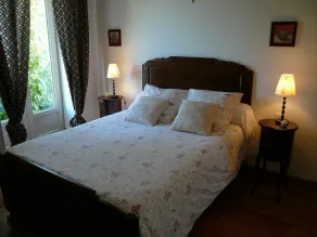 Country House with Pool; Sleeps 14 - Image 5