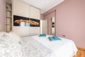 Stylish Luxury Apartment near Acropolis at Neos Kosmos metro station - Image 5