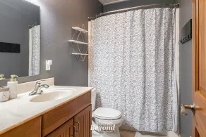 5 bed Mountain View Retreat on 8 Acres Near Town - Image 5