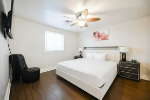 SVS: Happy Oasis 5BD Home | Private Pool, Theater & BBQ | Henderson Oasis - Image 5