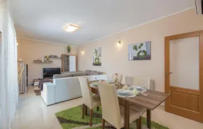 Stunning Home In Kastelir - Image 2