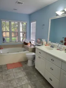 VeroHouse: 3BR 2BA, pet friendly, beautiful fenced back yard, quiet neighborhood - Image 3