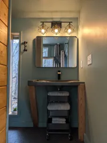 The Bird House ~ A modern treehouse in the forest ~ 15 minutes from downtown - Image 3