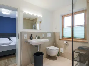 Vacation home for up to 10 people with 4 bedrooms, 210m², large garden - Image 5