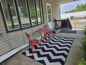 Cozy 1Bedroom in the heart of Historical Downtown Medford - Image 4