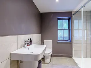 2 chambres à coucher à Falkland - Image 2