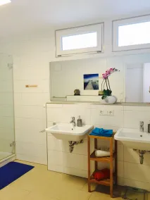 Apartment with Rhine view, 125 sqm, 4 rooms, designer furnishings - Image 3