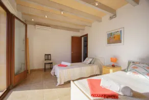 Belle villa, de construction récente, avec des murs en pierre et environnement naturel - Image 5
