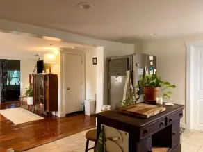 Hudson Valley Charming Cozy Farmhouse - Image 4