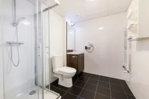 Suite Moderne 100m du Centre|Wifi + Salon Privé - Image 4