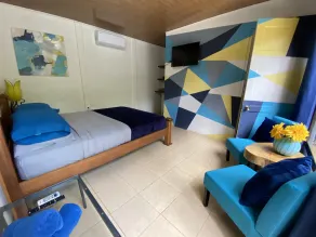 Cabina 1 - Private Room & Bathroom in center of town, walk to beach - Image 2