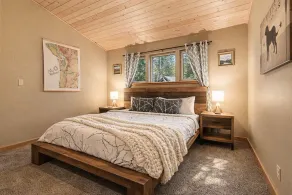 Paws In The Mountains 2 Bedroom Home by NW Comfy Cabins by RedAwning - Image 3