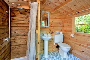 Woodlang Glamping Near Newbury, No Deposit - Image 5