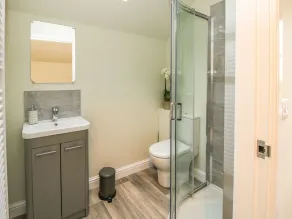 THE BARN, pet friendly, character holiday cottage in Shawbury - Image 3