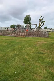 Stunning River View 2 Bedroom Caravan With Decking - Image 2