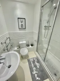 The chateaux luxury Apartment- 5 min from Bluewater shopping mall - Image 2