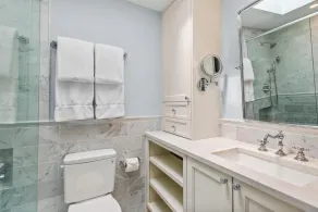 Le Clairvaux Unit 8, 2BD Newly Remodeled Condo in Downtown Aspen - Image 3