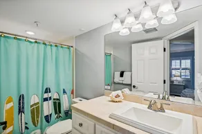IR 314 is a Stunning 2 BR Gulfview - Recently Renovated and 60\" Flat Screen - Image 3