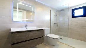 LUXE 2 LIT APPARTEMENT PENTHOUSE, un emplacement privilégié, à seulement 700 METRES DE LA PLAGE - Image 3
