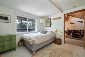 Sunny Shores Beach House w/ Mountain Views - Image 5