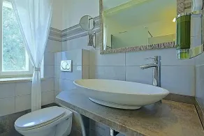 Villa with a private pool and a spacious garden - Image 2