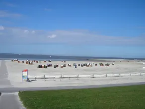 Lejlighed, 3 soveværelser, terrasse, rolig og tæt på kysten i det østlige Frisia - Image 4