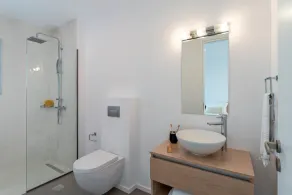 Nora Villa - Image 4