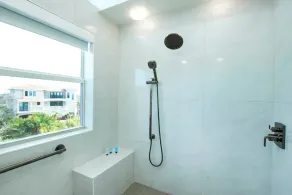 Nirvana 3 Bedrooms 3 Bathrooms Home - Image 4